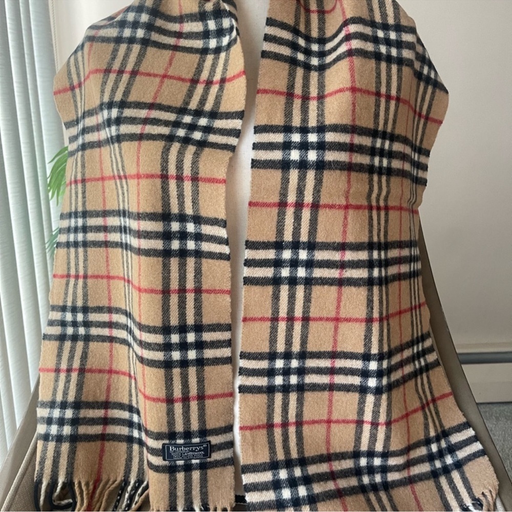 Authentic Burberrys nova check tan scarf (HK13) - Picture 2 of 8